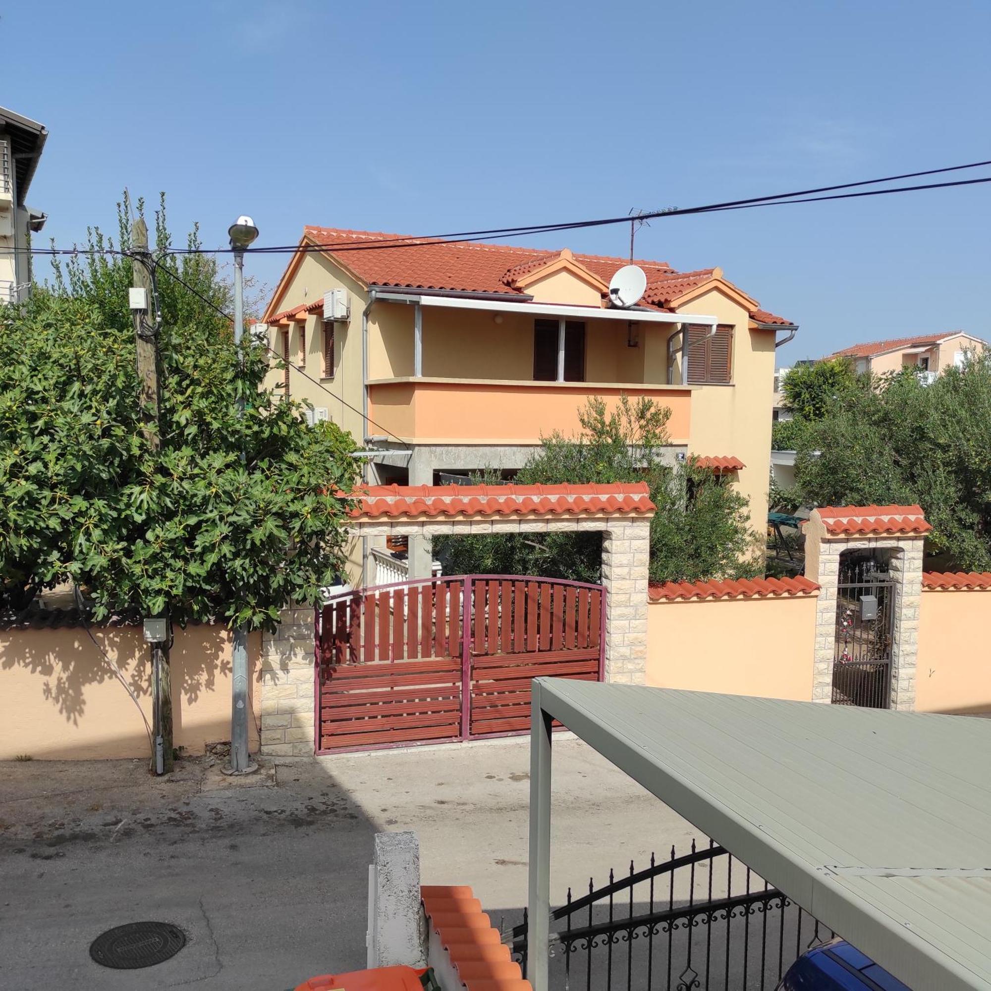 Studio Apartments Izabela Vodice Zewnętrze zdjęcie